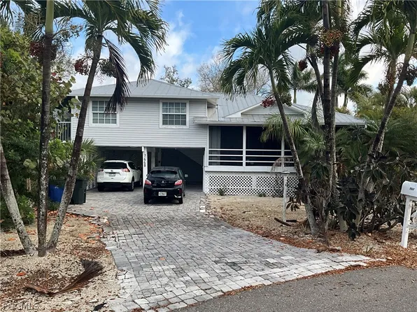 7668 Myrsine Cir, Bokeelia, FL 33922