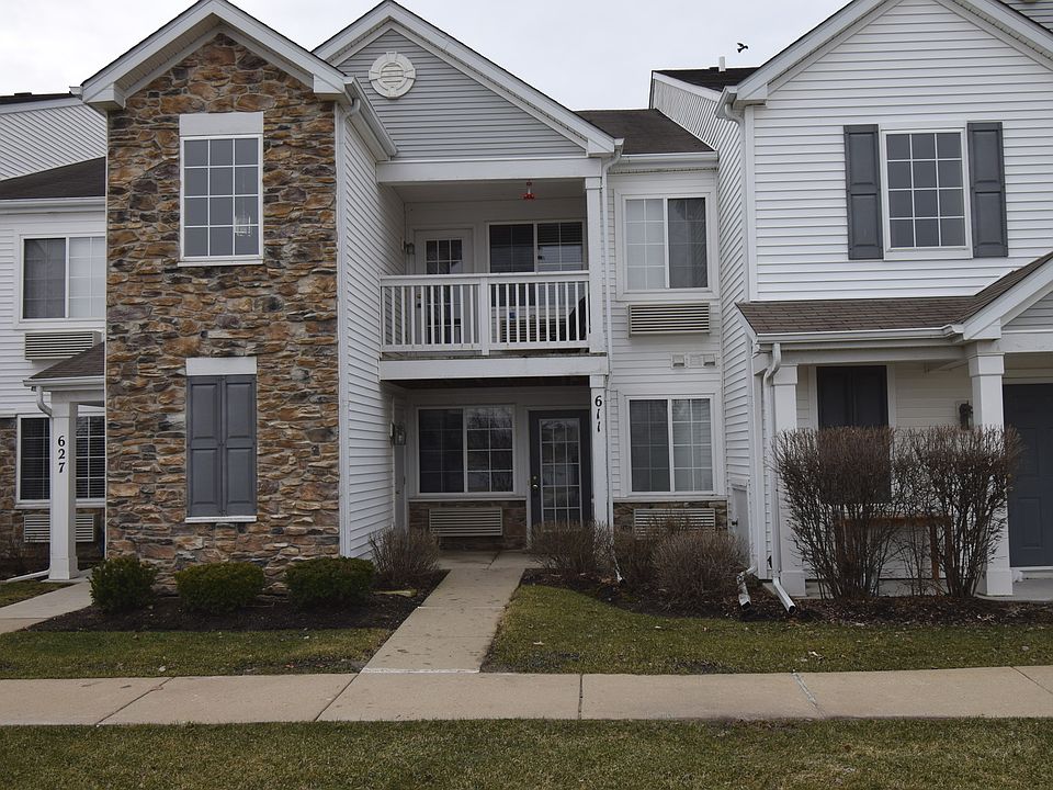 1st image of 611 Silverstone Dr #611