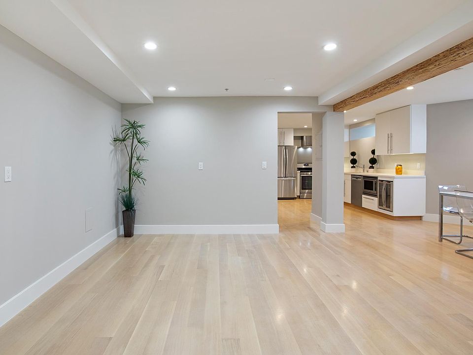 1st image of 1899 Green St APT 1