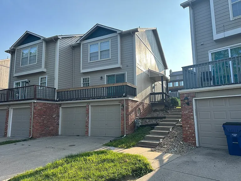 1422 Anthony Michael Dr — Photo 1