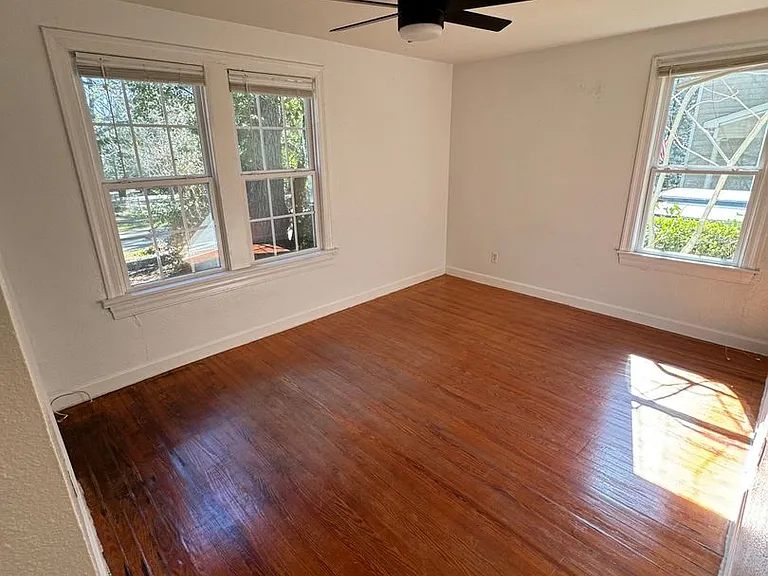 104 Edwards St — Photo 18