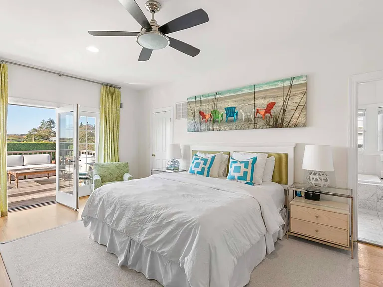 6 Millfarm Ln — Photo 2