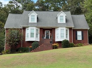 6122 Steeple Chase Dr, Pinson, AL 35126