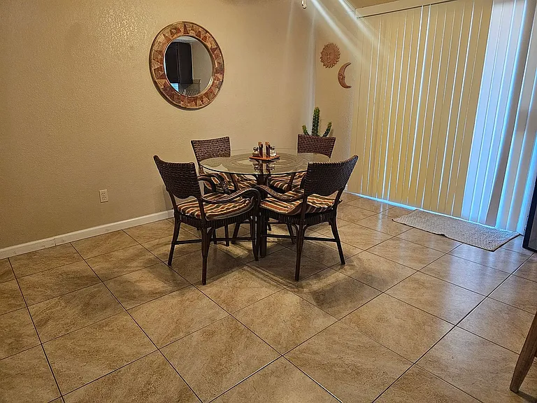 610 Manzanita Dr — Photo 17