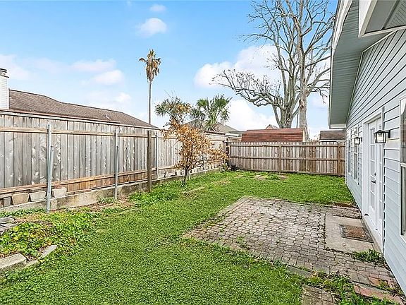 5th image of 2649 Dove Ave