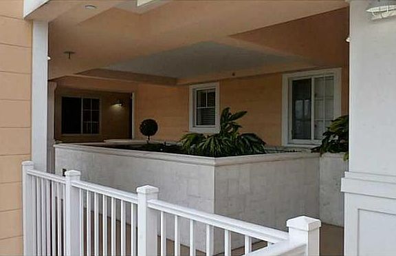 3rd image of 1931 NE 2nd St #201