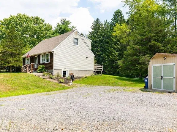 16 Brookside Avenue, Elizaville, NY 12523