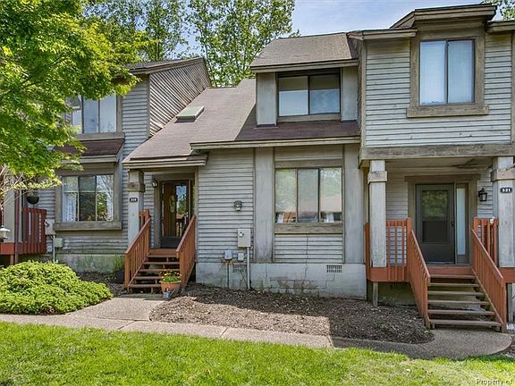 2nd image of 319 Bridgewater Dr