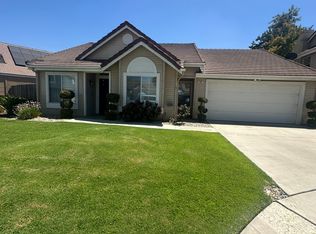 294 W Decatur Ave, Clovis, CA 93611