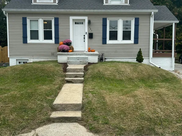 121 Elizabeth St, Frankfort, KY 40601