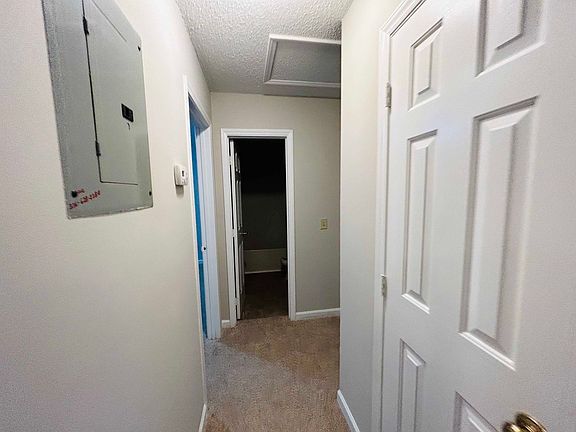 5th image of 308 Poplar St #B
