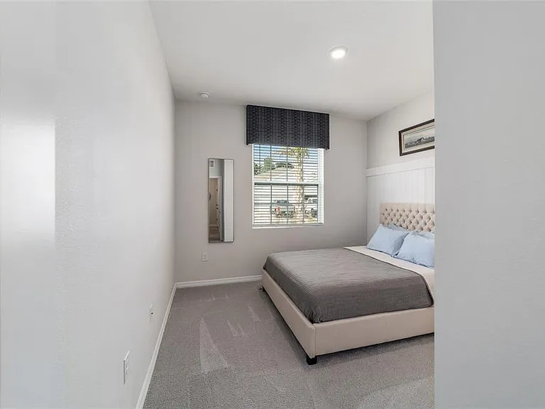 5358 NW 48th Pl — Photo 25