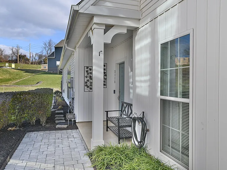 3118 Grove Ct — Photo 4
