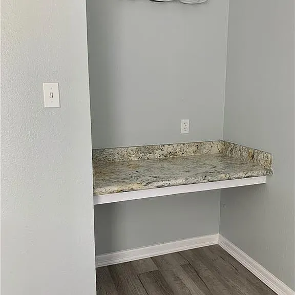 1805 Jason Ave #5 — Photo 7