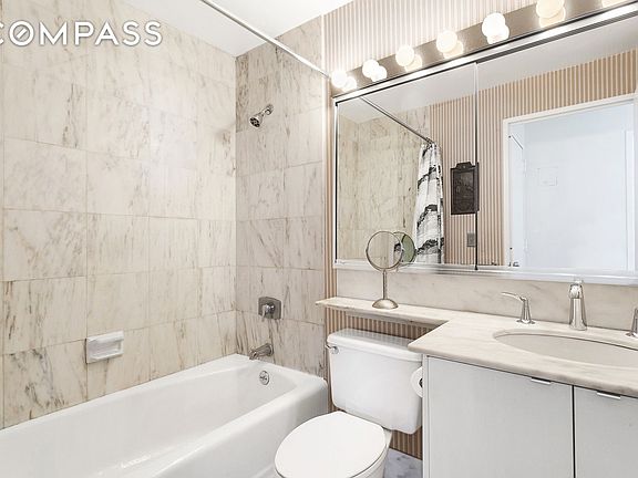 5th image of 40 E 94th St APT 14D