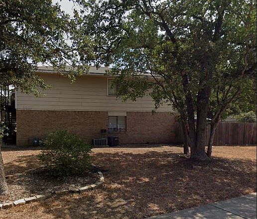 1st image of 2411 Pedernales Dr APT D