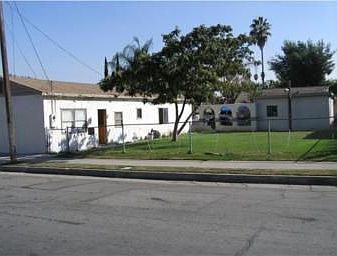 1st image of 1149 W 8th St
