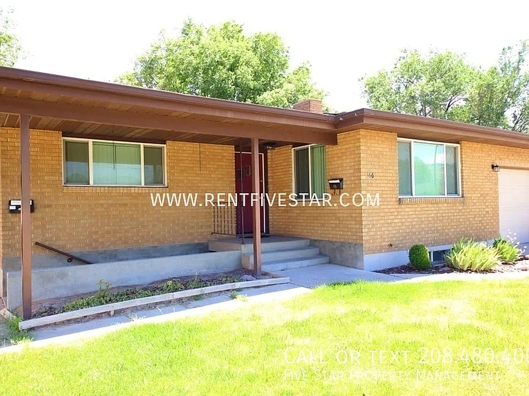366 McKinley Ave — Photo 1