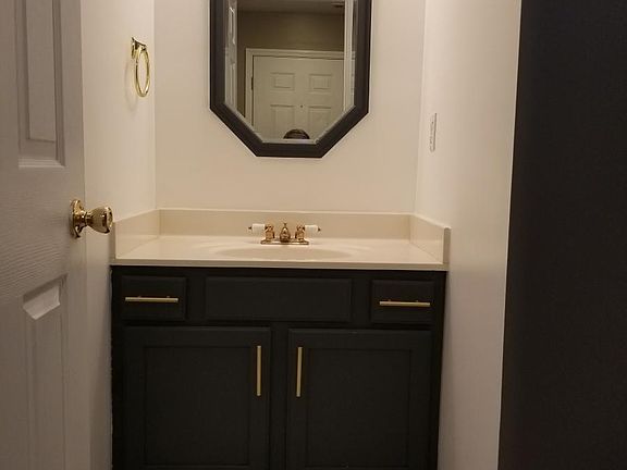 5th image of 307 Waterford Ct