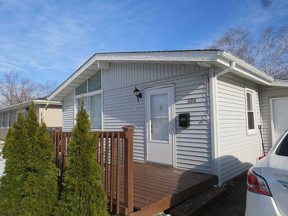 2nd image of 109 N Idlewild Ave