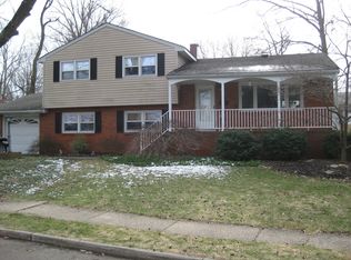 31 Lumar Rd, Lawrence Township, NJ 08648