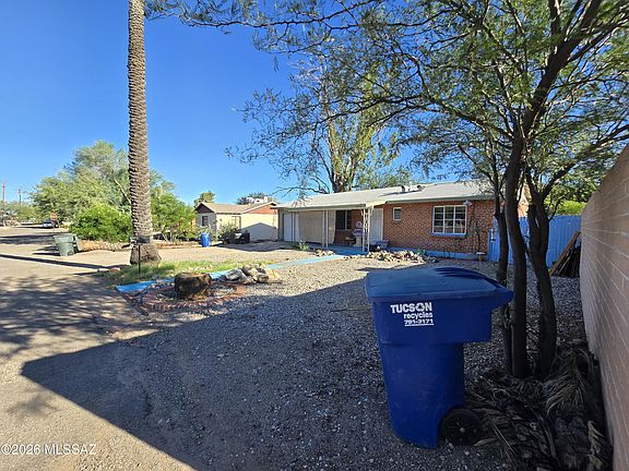 2nd image of 2252 E Grant Rd