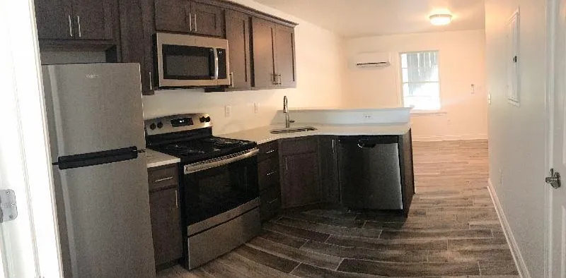 Modern 1 Bedroom, 1 Bath Apartment in Lancaster — Photo 4