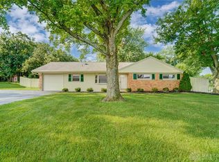 150 E Alex Bell Rd, Dayton, OH 45459