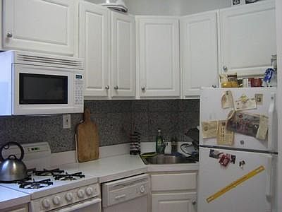 2nd image of 564 Amsterdam Ave APT 5A
