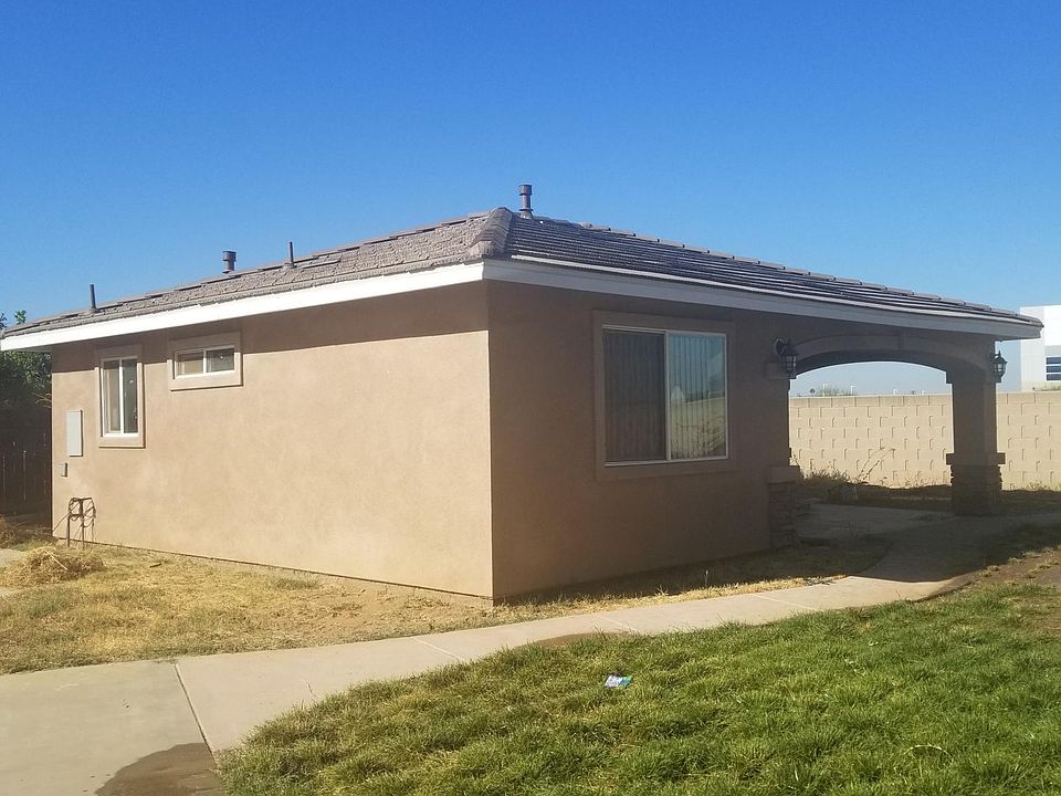 1st image of 24296 Carman Ln