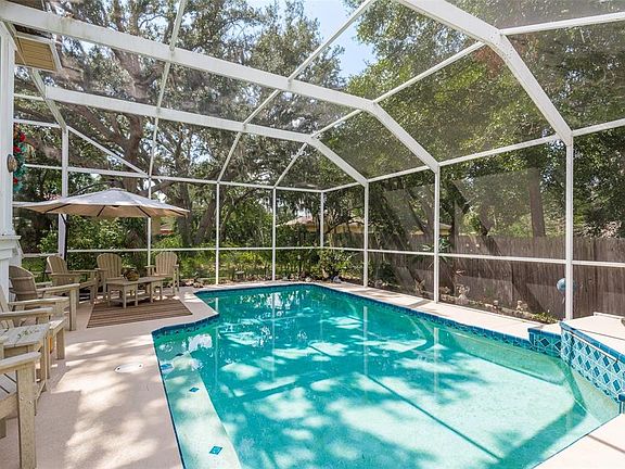 2nd image of 1312 Gulf Rd