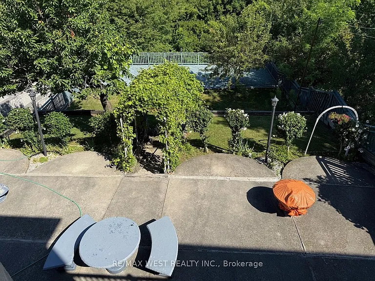 10 Norris Pl — Photo 13