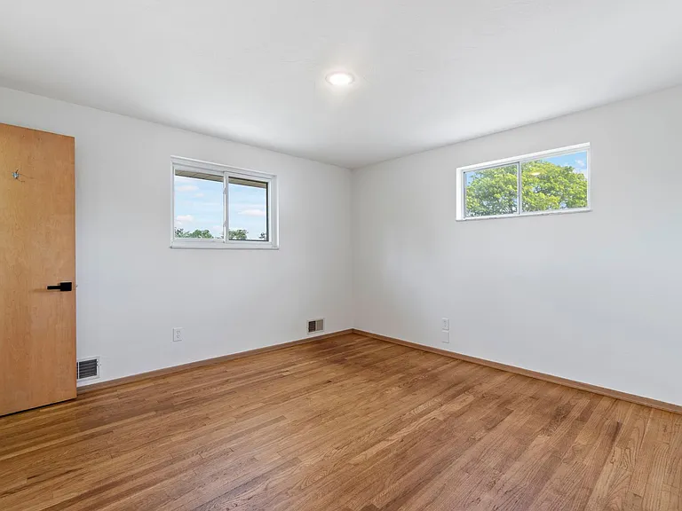 115 Green Glen Dr — Photo 15