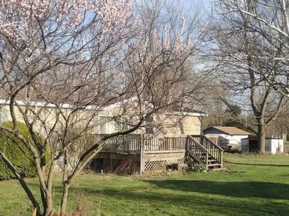 367 Oak St, Hettick, IL 62649