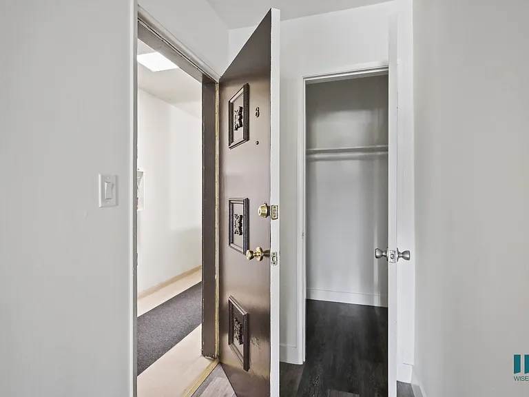 Front Entrance with Hall Closet