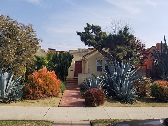 2nd image of 5840 S Van Ness Ave #3