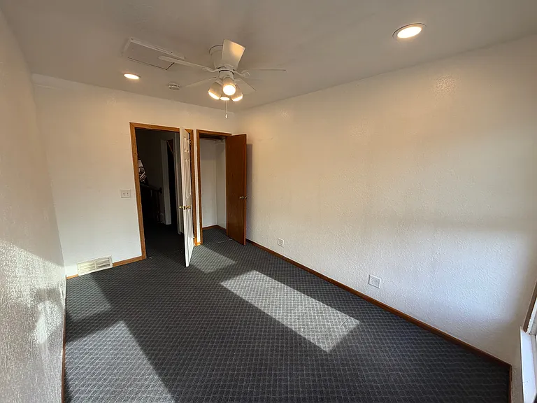 2534 Windsor Ave #2536 — Photo 14