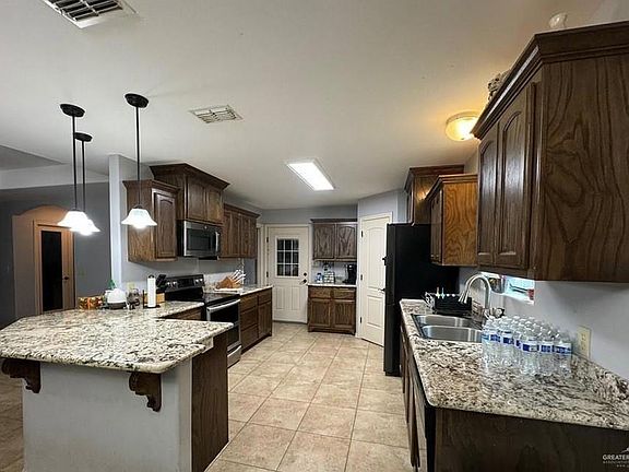 3rd image of 3113 Whitetail Dr