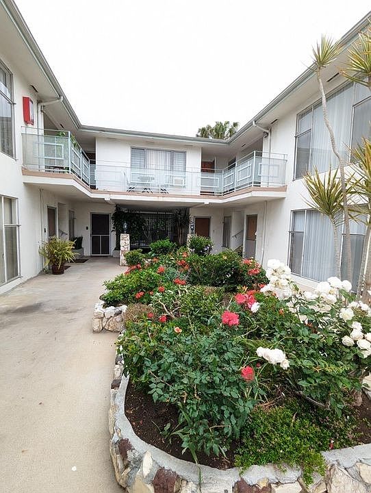 1st image of 1236 N Sweetzer Ave #24