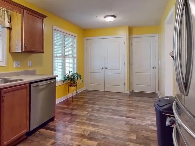904 Bexley Dr — Photo 10