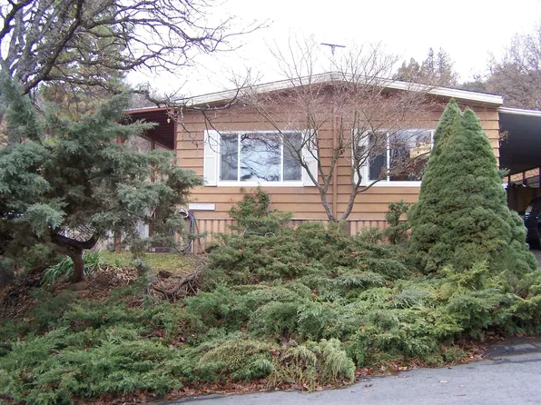 400 Hiram Page Rd Spc 33, Yreka, CA 96097