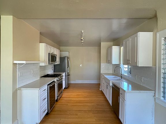 2nd image of 2222 32nd St