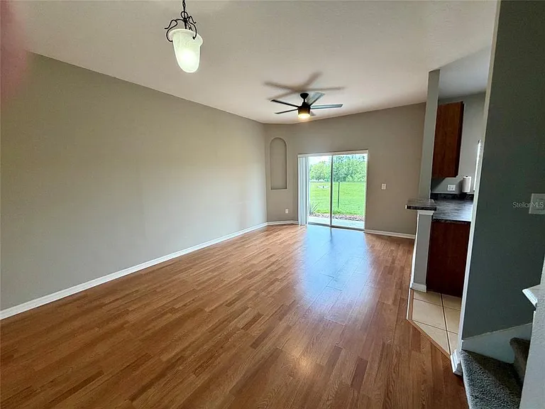 1840 Retreat View Cir — Photo 3