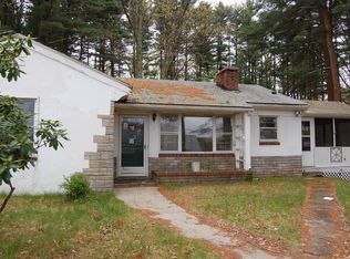 11 Picadilly St, Upton, MA 01568