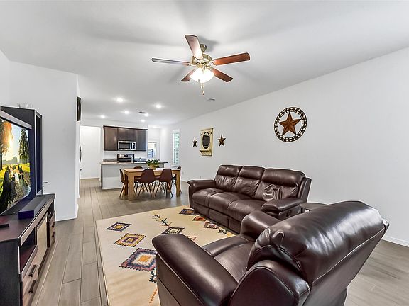 4th image of 19627 Marsh Pine Ln