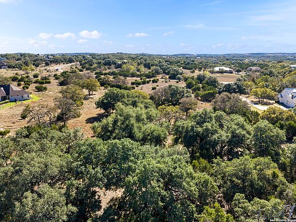 3rd image of 203 Greystone Circle LOT 17