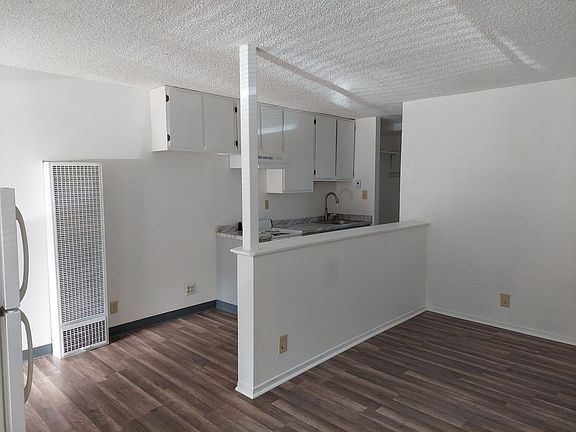 5th image of 1053 Takela Dr APT 3