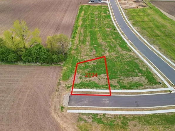 2134 Benson St, Saint Peter, MN 56082