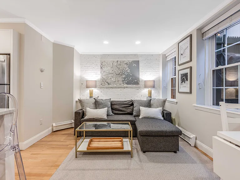 45 1/2 Garden St #45H — Photo 9