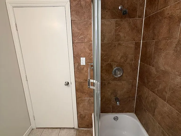 827Oxfo — Photo 18